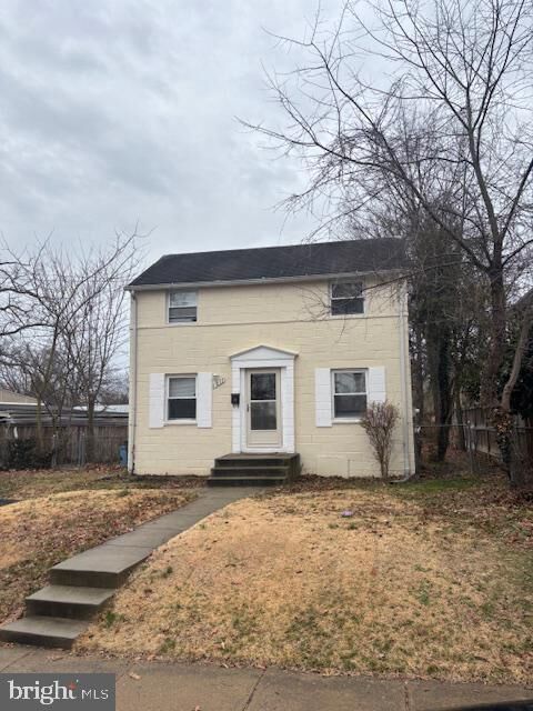 Property Photo: 1017 S Edison Street S VA 22204