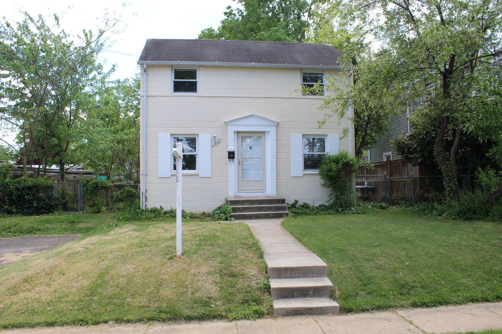 Property Photo:  1017 S Edison Street S  VA 22204 