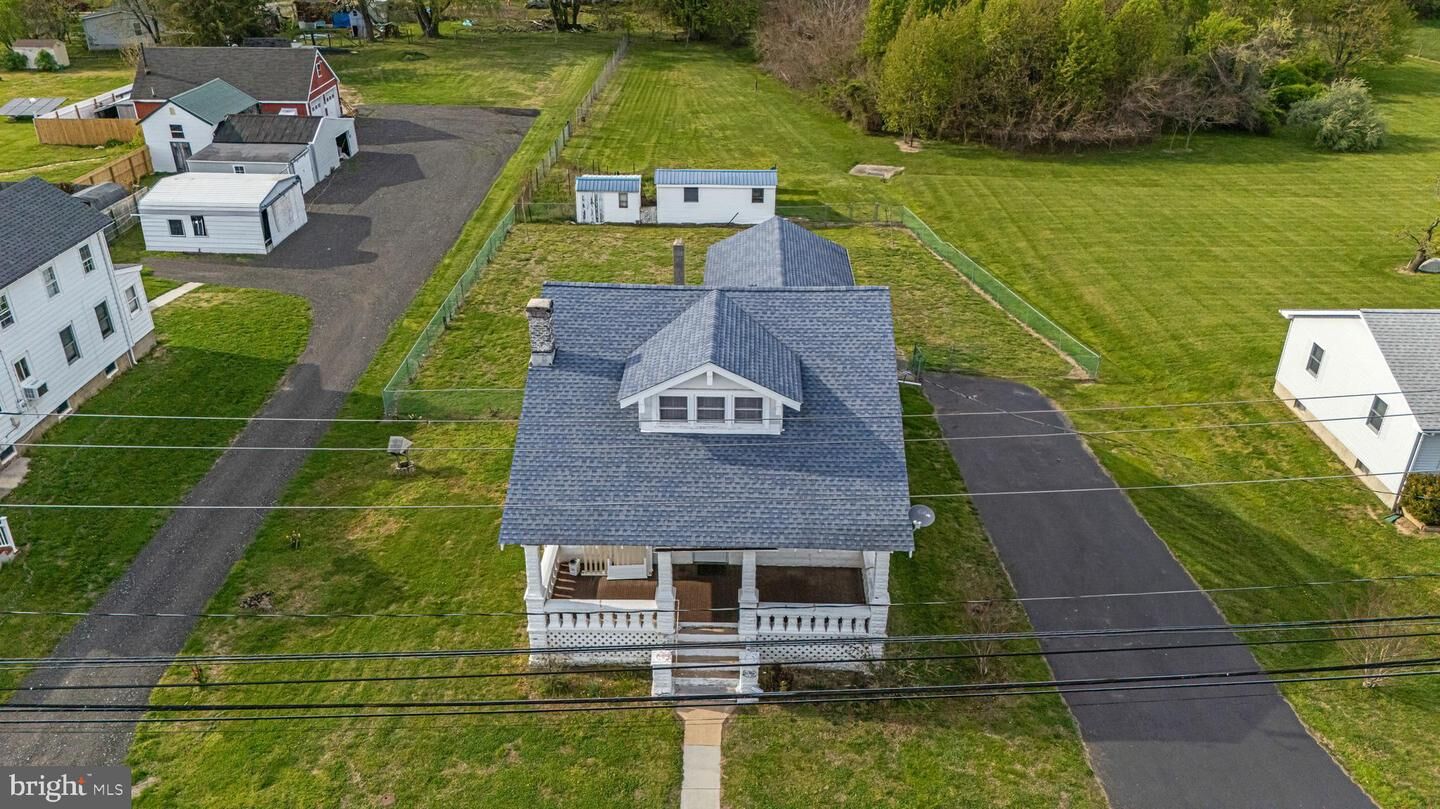 Property Photo: 135 Main Street DE 19734