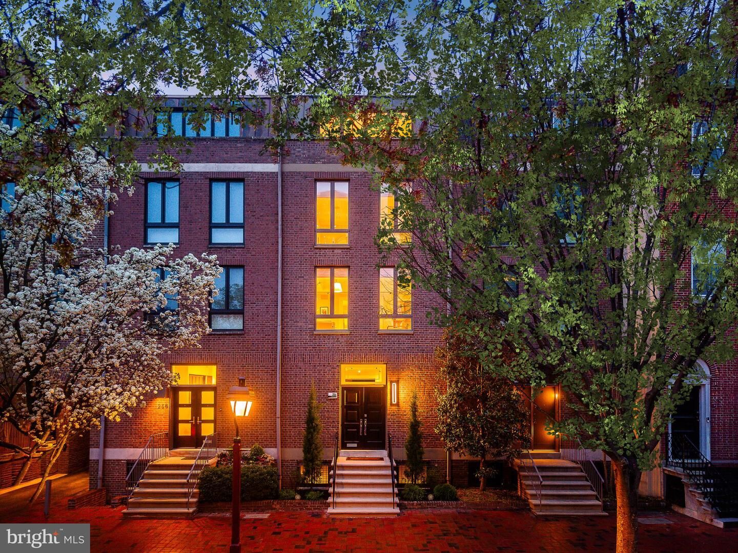 Property Photo:  254 S 3rd Street  PA 19106 