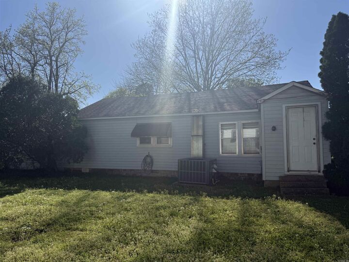 Property Photo: 813 Eaton St AR 72422
