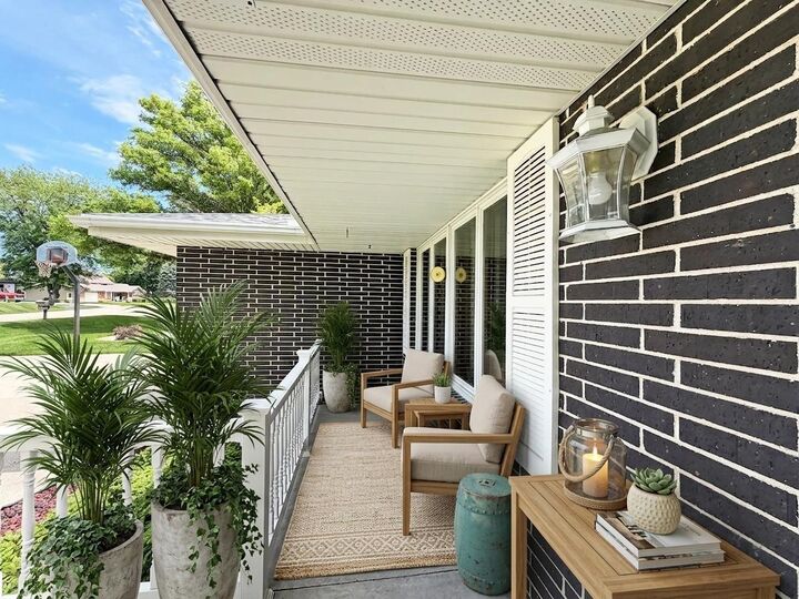 Property Photo: 4621 Hillcrest Drive NE 68601
