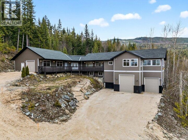 Photo de la propriété:  5058 Heritage Drive  BC V0E 1T0 