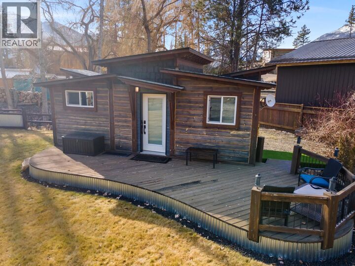 Property Photo: 250 Laguna Crescent BC V0B 1A1
