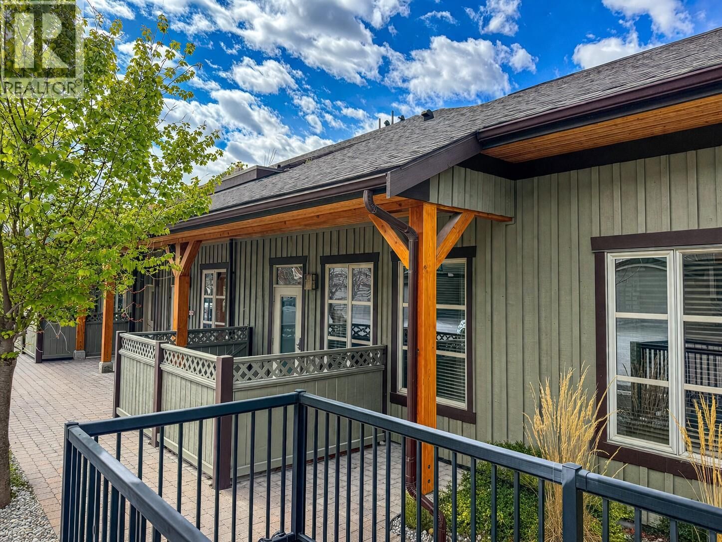 Property Photo: 901 7th Avenue 207 BC V0A 1K4
