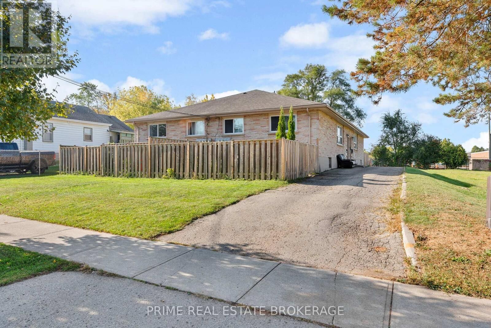 Property Photo: 231 Greenwood Avenue ON N6J 3G5