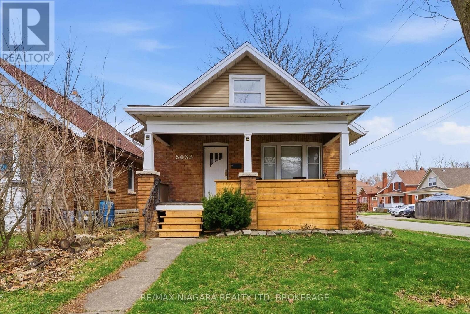Property Photo:  5033 Willmott Street  ON L2E 2A2 