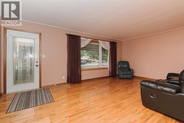 Property Photo: 28 Highland Drive ON N8A 2K4