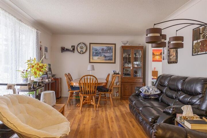 Photo de la propriété:  390 Giesbrecht Street  MB R5G 2C8 