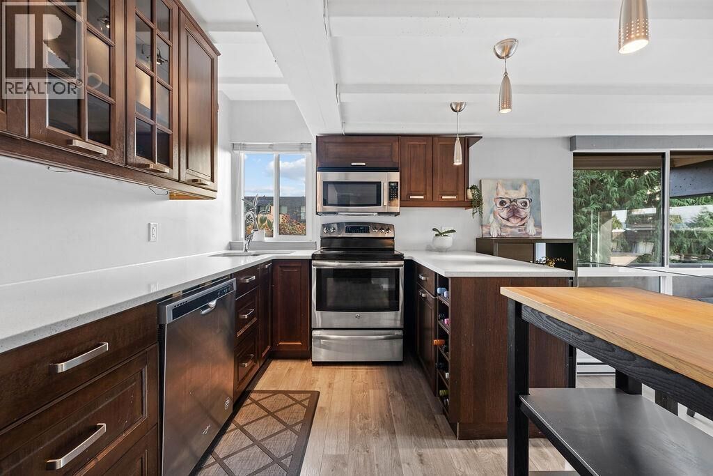 Photo de la propriété: 341 Mahon Avenue 201 BC V7M 3E1