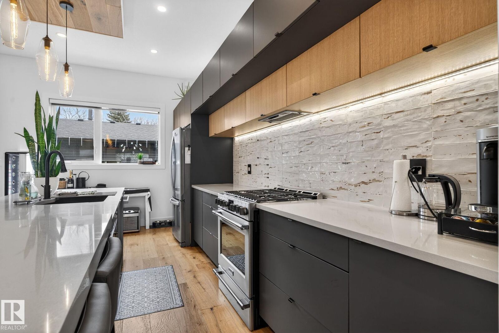 Property Photo:  8405 77 Street NW  AB T6C 2L7 