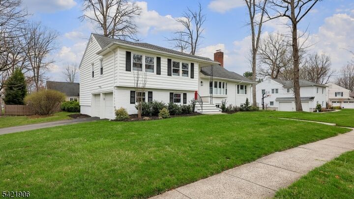 Property Photo:  401 Poe Ave  NJ 07090 