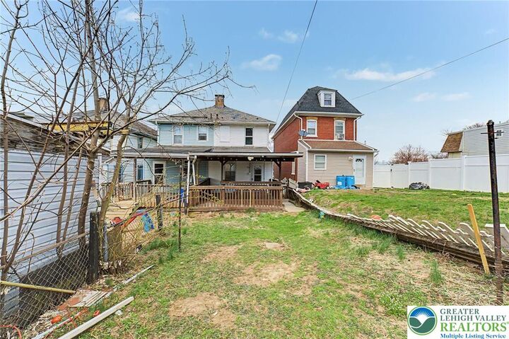 Property Photo:  504 W Grant Street  PA 18042 