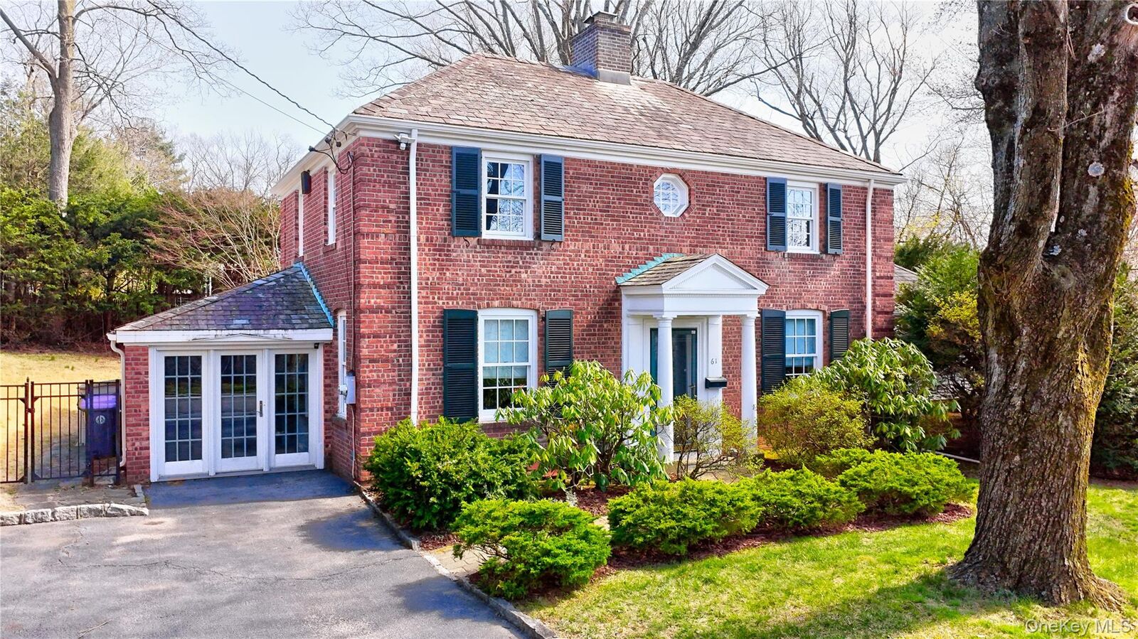 Property Photo:  61 Kathwood Road  NY 10607 