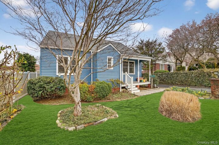 Property Photo:  173 Hunter Avenue  NY 10704 