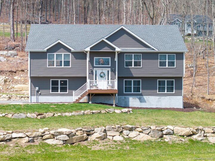 Property Photo:  10 Eagle Hill Road  NY 10541 