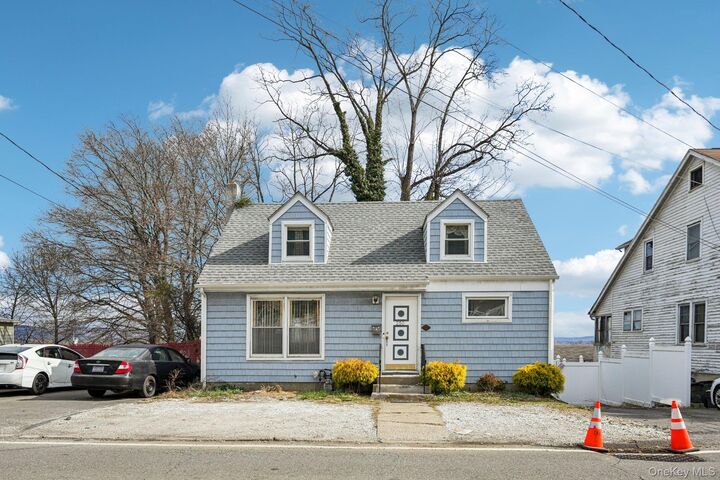 Property Photo:  250 Westside Avenue  NY 10927 