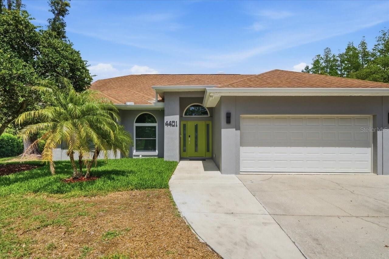 Property Photo: 4401 Kettle Creek Court FL 33624
