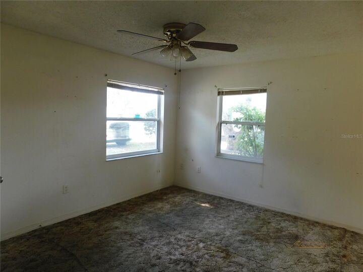 Property Photo:  1205 E Laura Street  FL 33563 