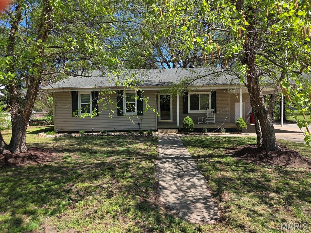 Property Photo:  406 Broadway Street  MO 63801 