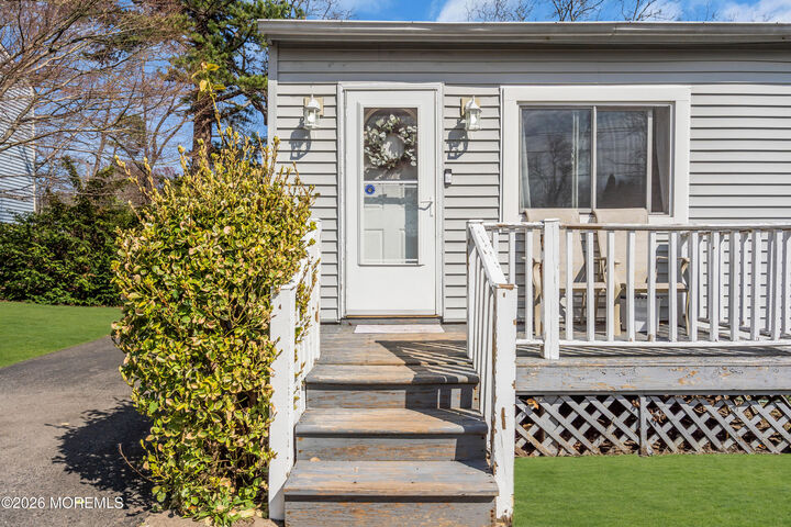 Property Photo:  43 Kuzyk Road  NJ 08514 