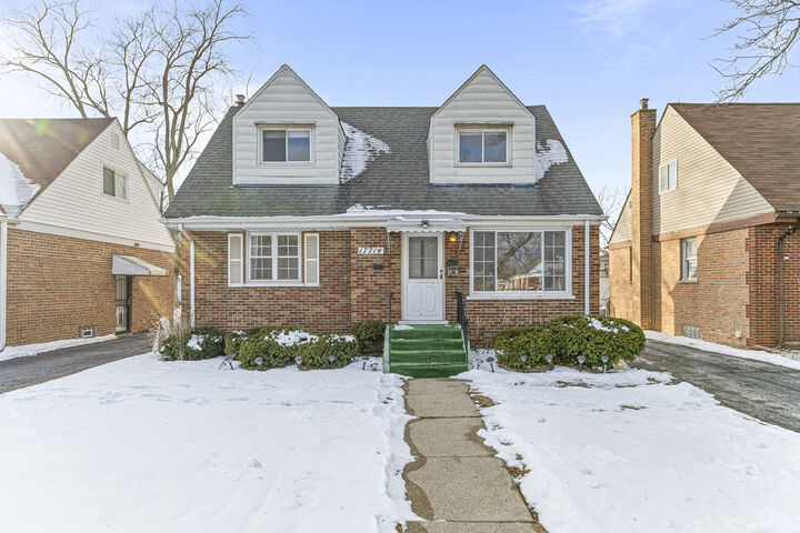 Property Photo:  17714 Burnham Avenue  IL 60438 
