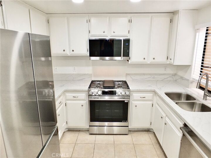 Property Photo:  2510 E Willow 102  CA 90755 