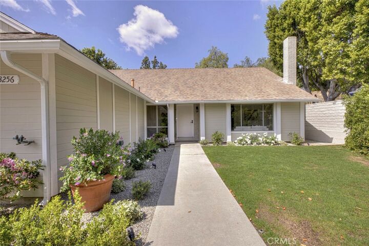 Property Photo:  3256 N Frederic  CA 91504 