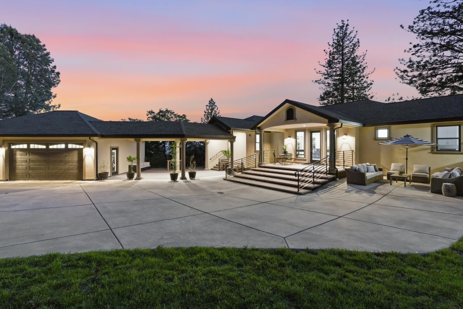 Property Photo:  4860 Questa Mirada Court  CA 95709 