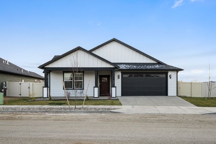 Property Photo:  222 Stirling Loop  MT 59635 