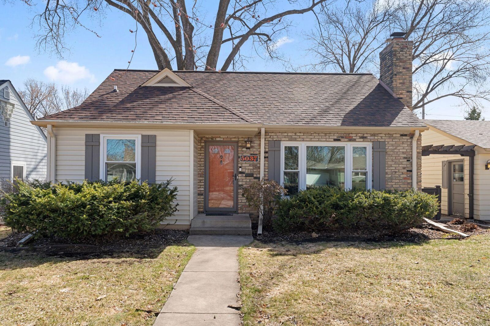 Property Photo:  5037 Oxford Avenue  MN 55436 