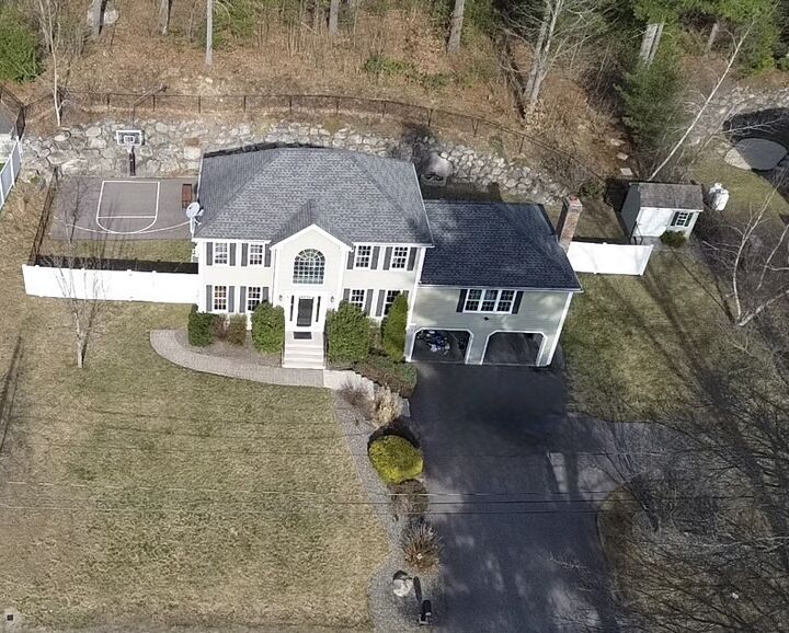 Property Photo:  164 Wachusett St  MA 01520 