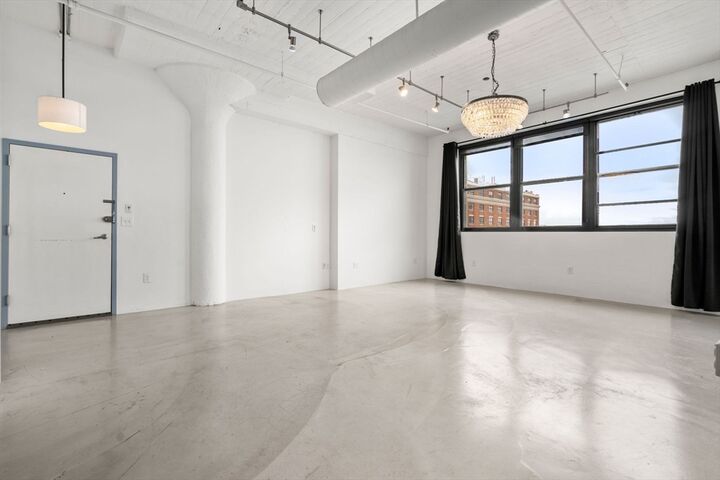 Property Photo:  437 D Street 6C  MA 02210 