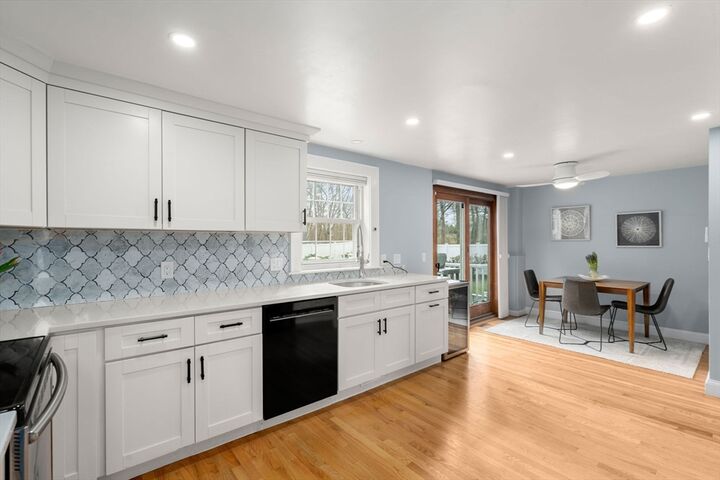 Property Photo:  438 Mount Vernon St  MA 02026 