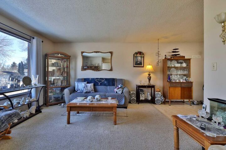 Property Photo: 6403B 49 Avenue AB T4V 0P6