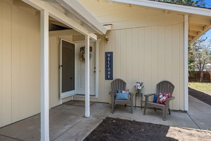 Property Photo:  833 W Plumas Avenue  CA 96122 