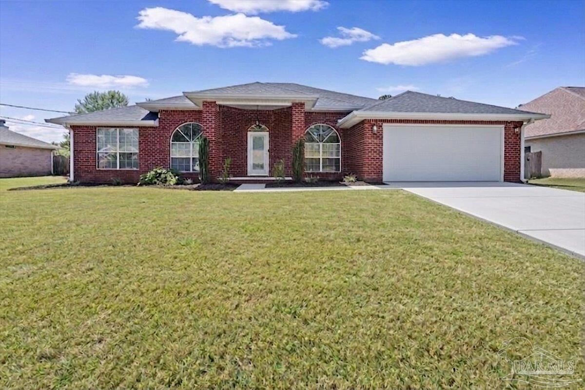 Property Photo:  6677 Admiral St  FL 32566 