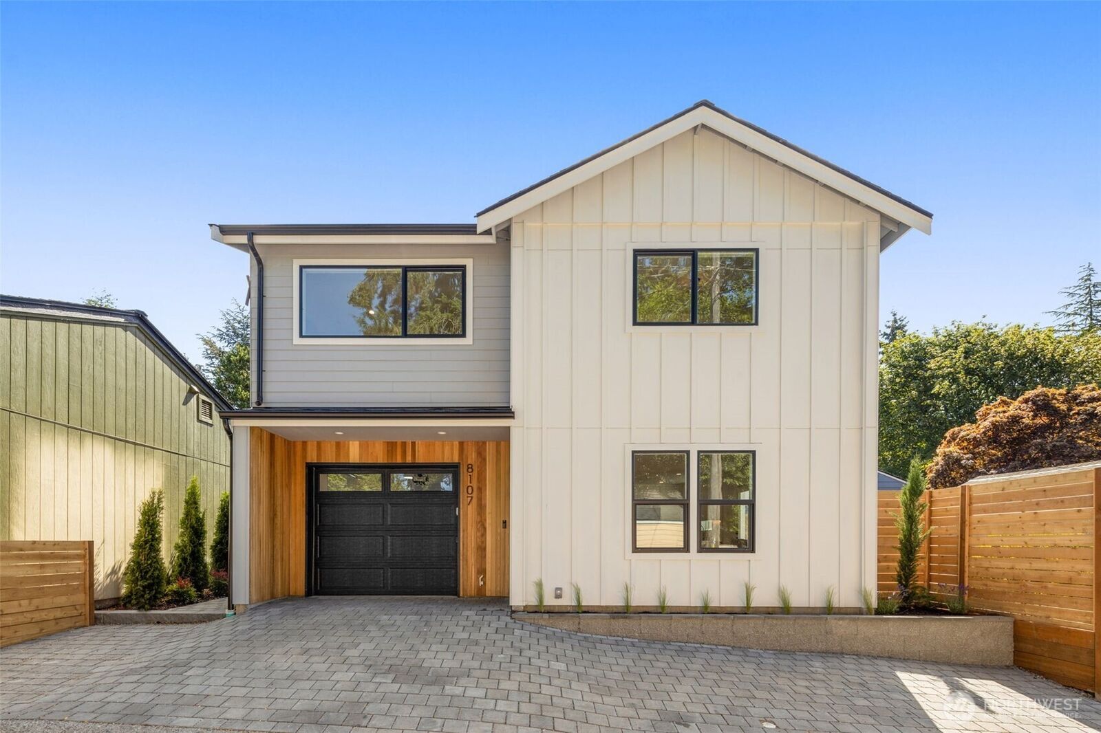 Property Photo: 8109 34th Avenue SW B WA 98126