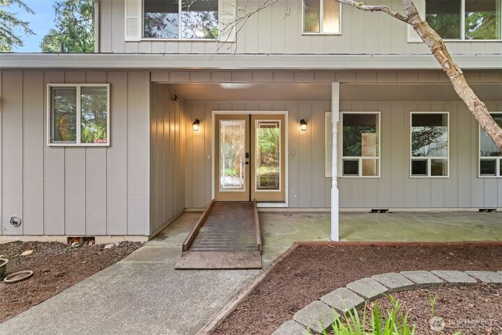Property Photo:  5417  34th Avenue SE  WA 98503 
