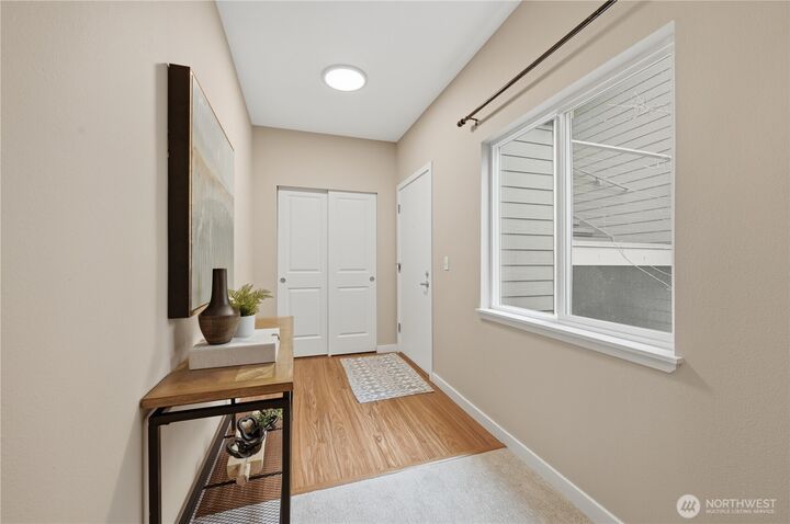 Property Photo: 700 Front Street S E206 WA 98027