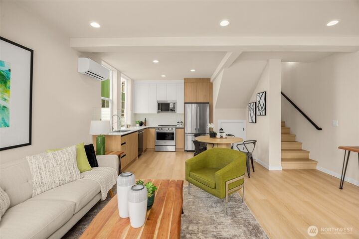 Property Photo:  906 A  28th Avenue S  WA 98144 