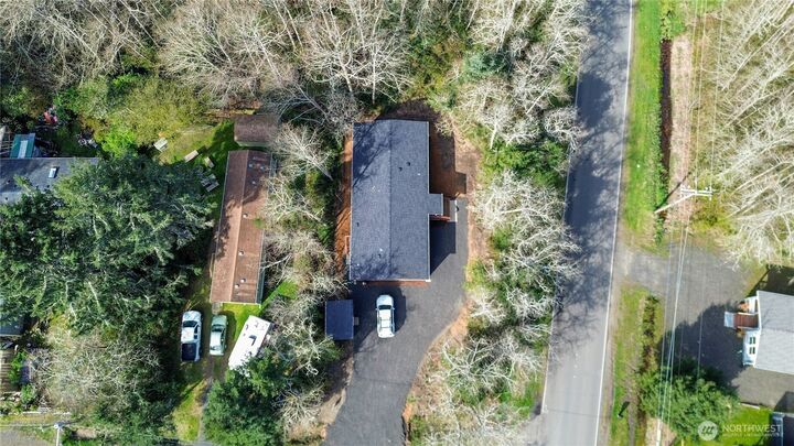 Property Photo:  799  Edgewood Avenue NE  WA 98569 