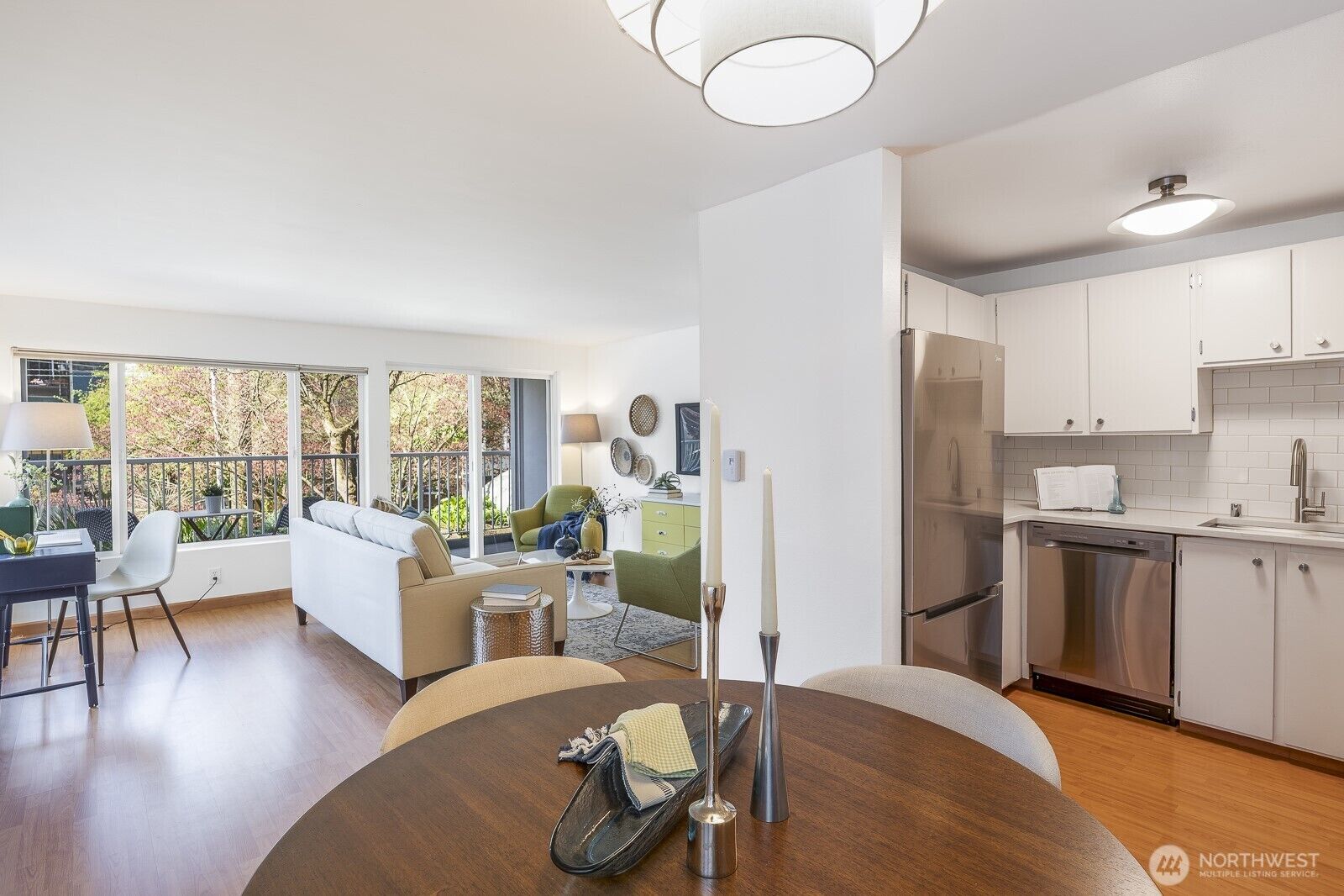 Property Photo: 308 Summit Avenue E 203 WA 98102
