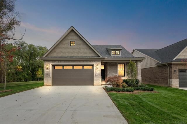 Property Photo:  5872 Willow Grove Drive  MI 48085 