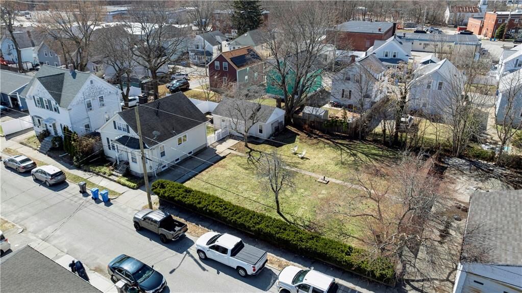 Property Photo:  42 Victoria Avenue  RI 02920 
