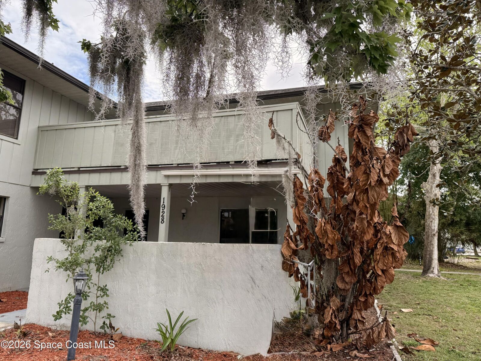 Property Photo: 1928 Dipol Courtway FL 32780