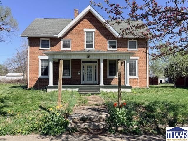 Property Photo:  1612 Locust Street  IN 47807 