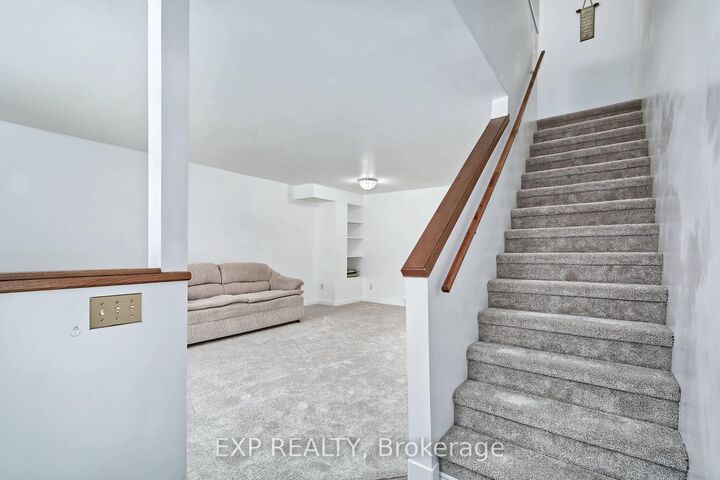 Property Photo: 1430 Jalna Boulevard 38 ON N6E 3C1