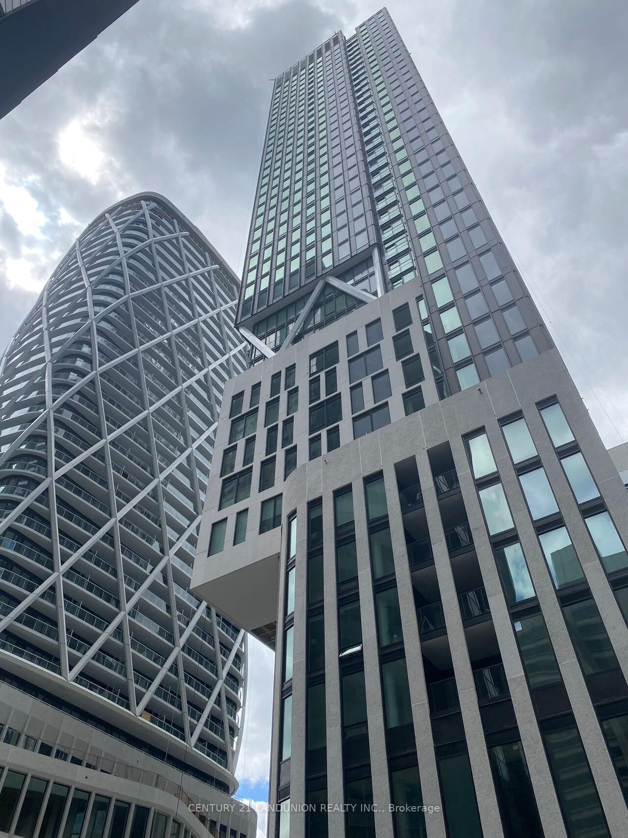 Photo de la propriété:  230 Simcoe Street 1336  ON M5T 0G7 