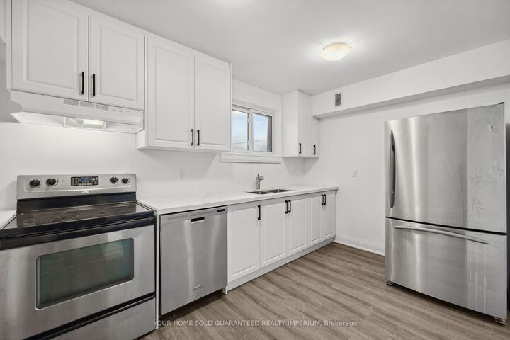 Property Photo: 84 Taunton Road W ON L1G 3T2